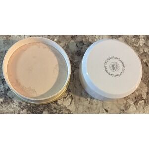 Vintage Max Factor Face Powder Roman Touch NATURAL Light Medium Rose Beige 3 OZ‎